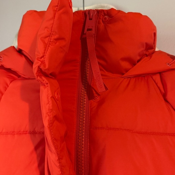 NEW Levi’s Bright Red Puffer Jacket - Picture 2 of 6